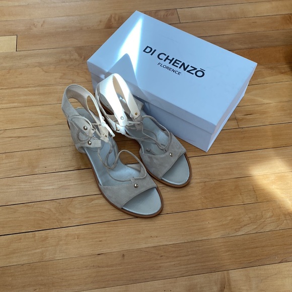 Di Chenzo - Suede tie up sandals - Picture 6 of 7